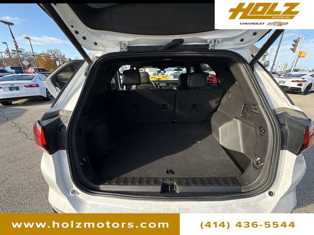 Certified 2022 Chevrolet Equinox RS w/ Infotainment Package image 19