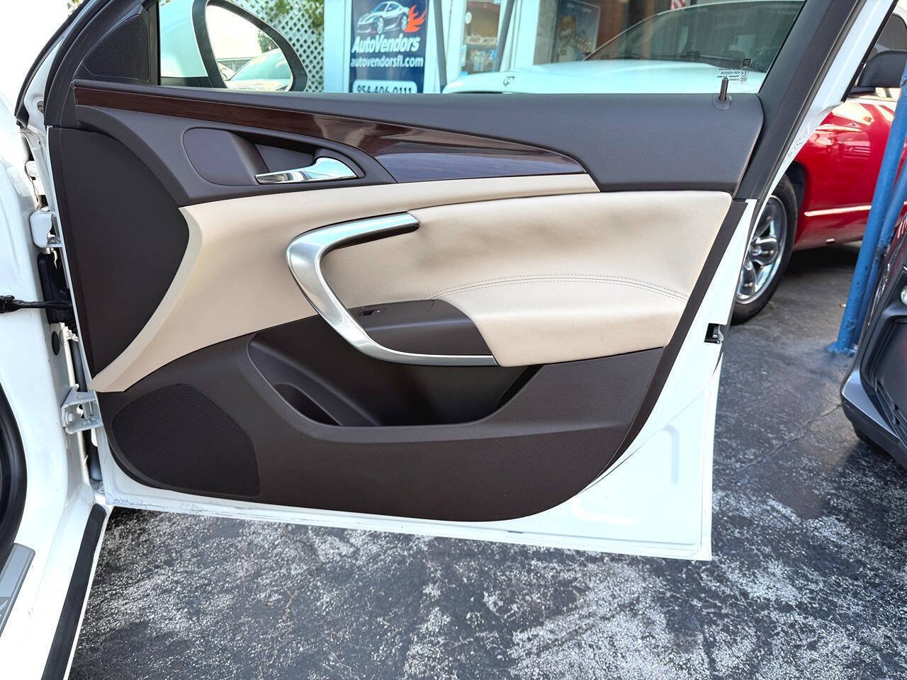 Used 2011 Buick Regal CXL Turbo FWD image 30