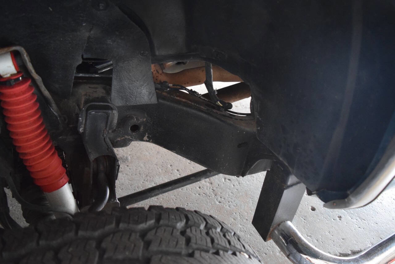 Used 1997 Chevrolet Silverado 1500 4x4 Regular Cab w/ Preferred Equipment Group 2 image 82