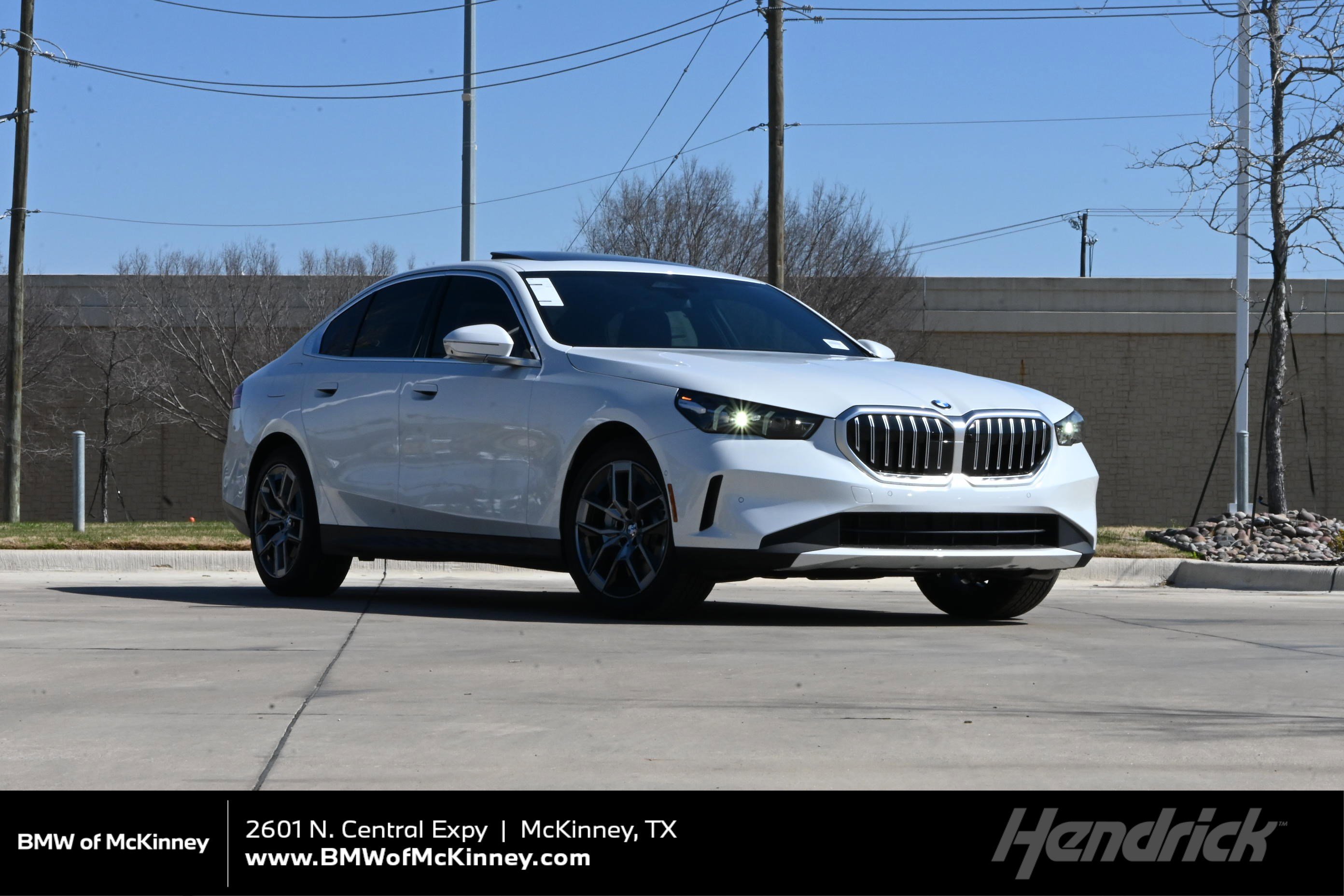 New 2026 BMW 530i w/ Premium Package RWD image 1