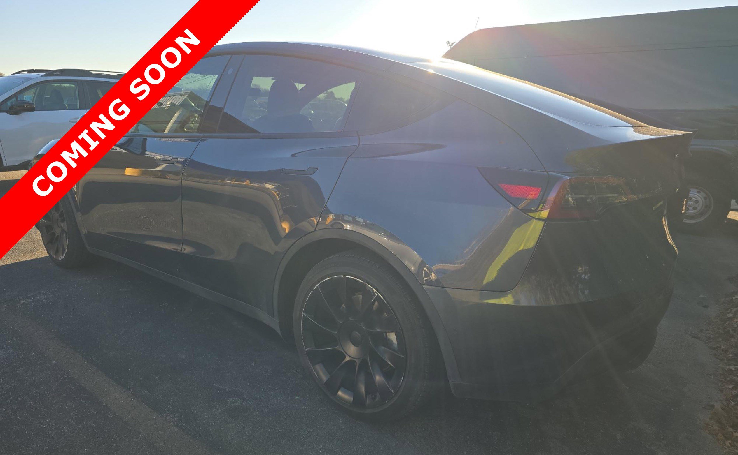Used 2021 Tesla Model Y Long Range image 4