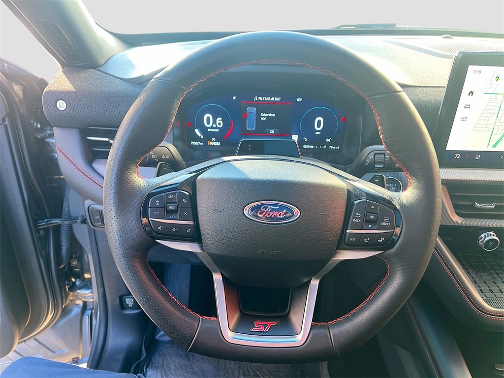 Used 2025 Ford Explorer ST image 11
