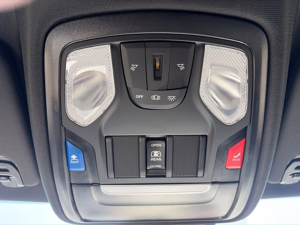 Used 2025 RAM 1500 Big Horn AWD/4WD image 22