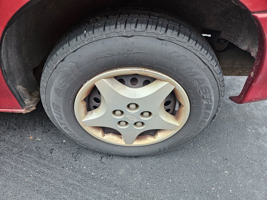 Used 2000 Chevrolet Cavalier Sedan image 19