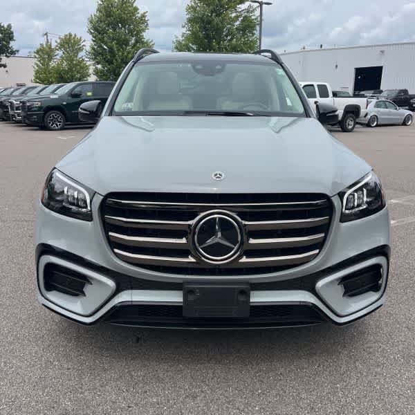 Used 2024 Mercedes-Benz GLS 450 4MATIC image 5