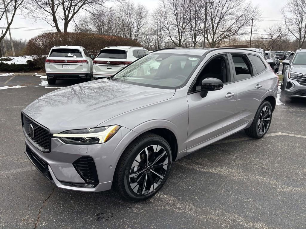 New 2026 Volvo XC60 B5 Plus w/ Protection Package Premier image 3