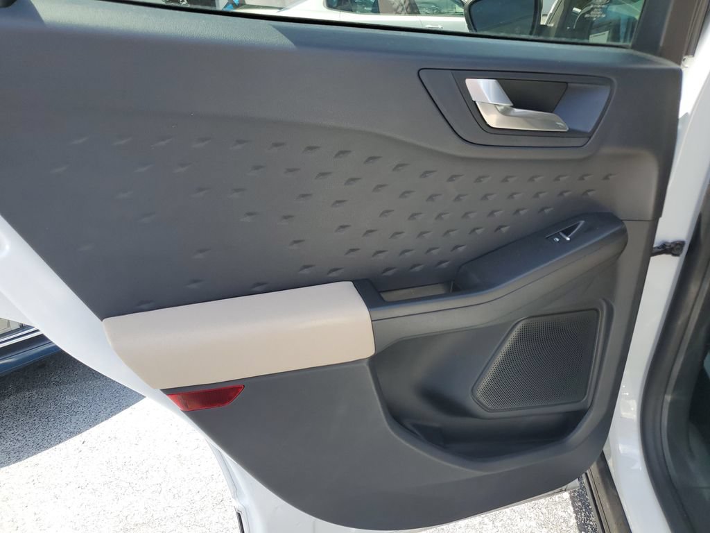 Used 2020 Ford Escape SE Sport FWD image 11
