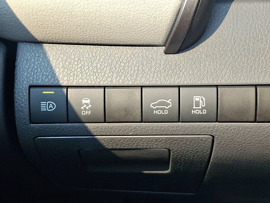 Certified 2022 Toyota Camry LE w/ Carpet Mat Package (TMS) FWD image 23