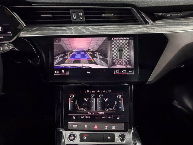 Used 2022 Audi e-tron Premium w/ Convenience Plus Package image 27