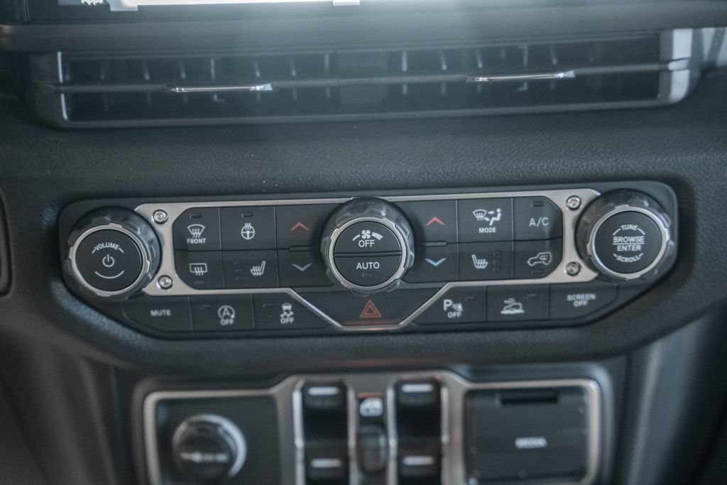 New 2026 Jeep Gladiator Sport AWD/4WD image 23