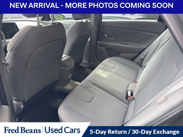 Used 2024 Hyundai Elantra SE FWD image 4