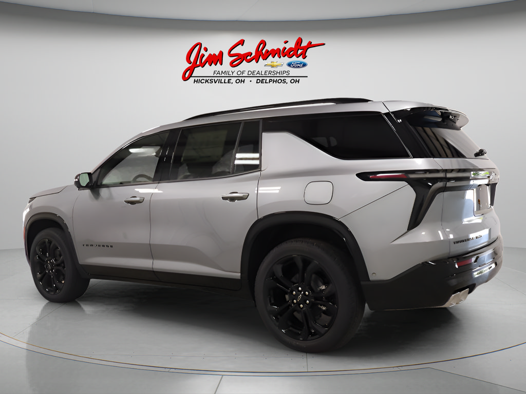 New 2027 Chevrolet Traverse RS w/ LPO, Floor Liner Package AWD/4WD image 4