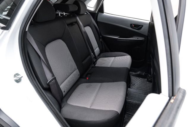 Used 2021 Hyundai Kona SE FWD image 39