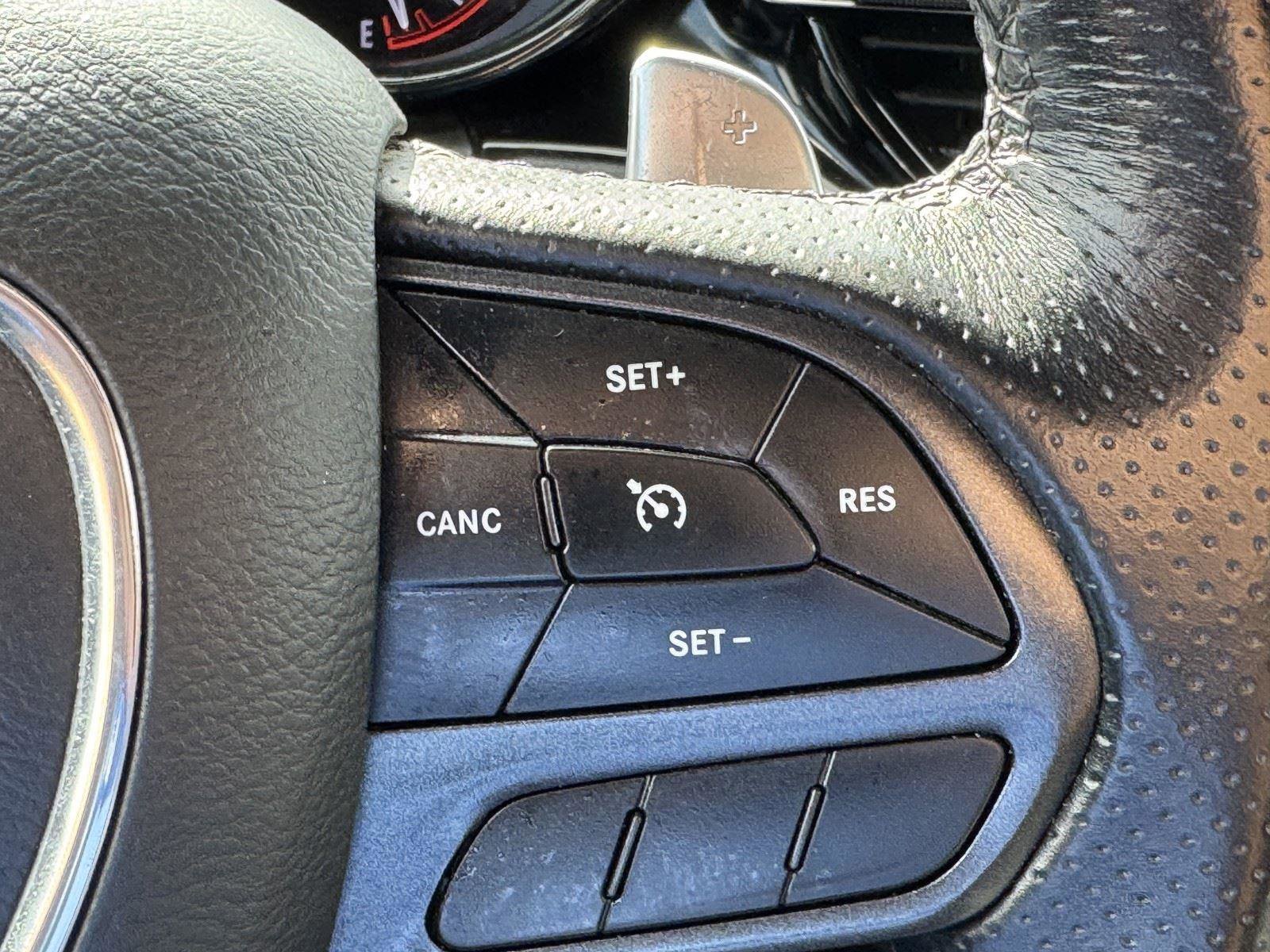 Used 2022 Dodge Durango GT RWD image 15