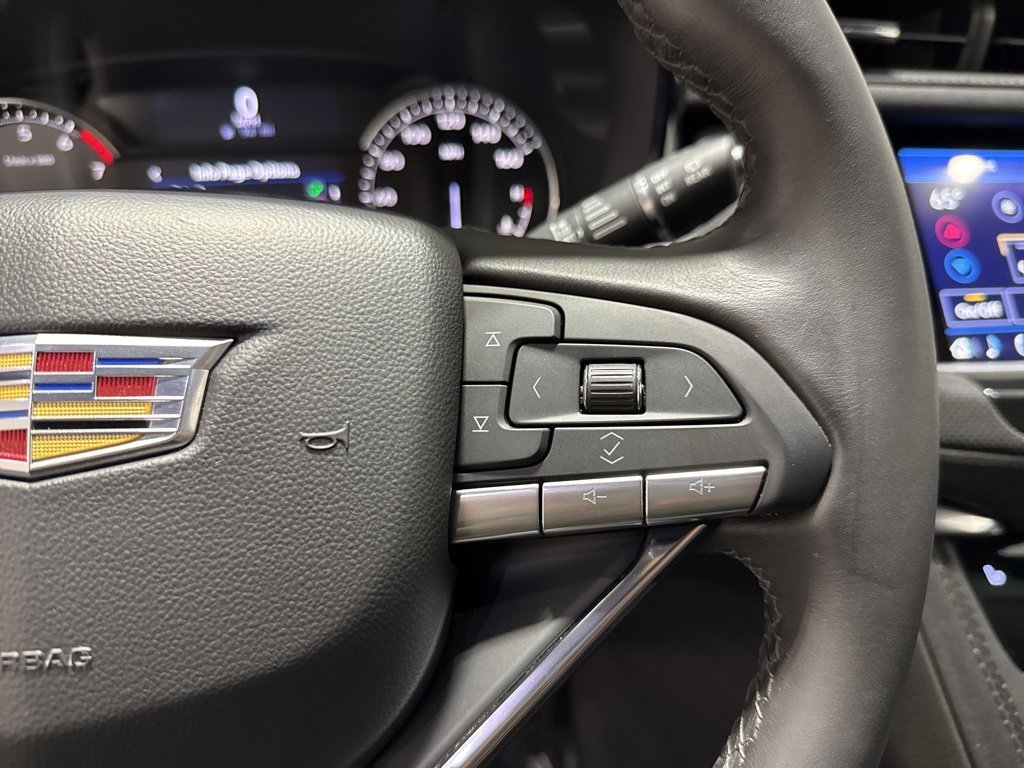 Used 2023 Cadillac XT6 Luxury image 22