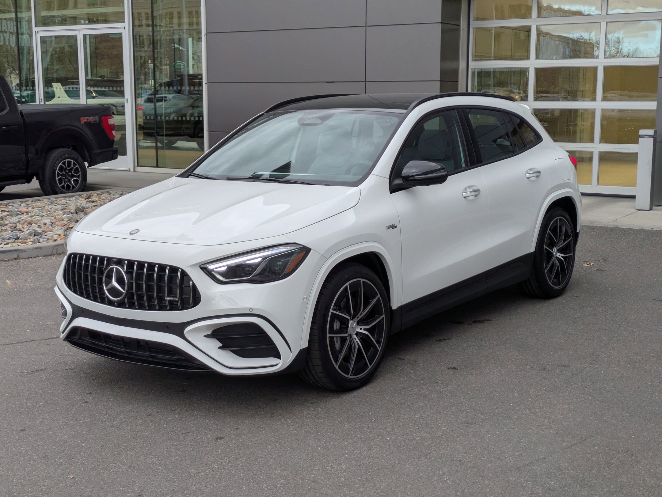 New 2026 Mercedes-Benz GLA 35 AMG 4MATIC image 8