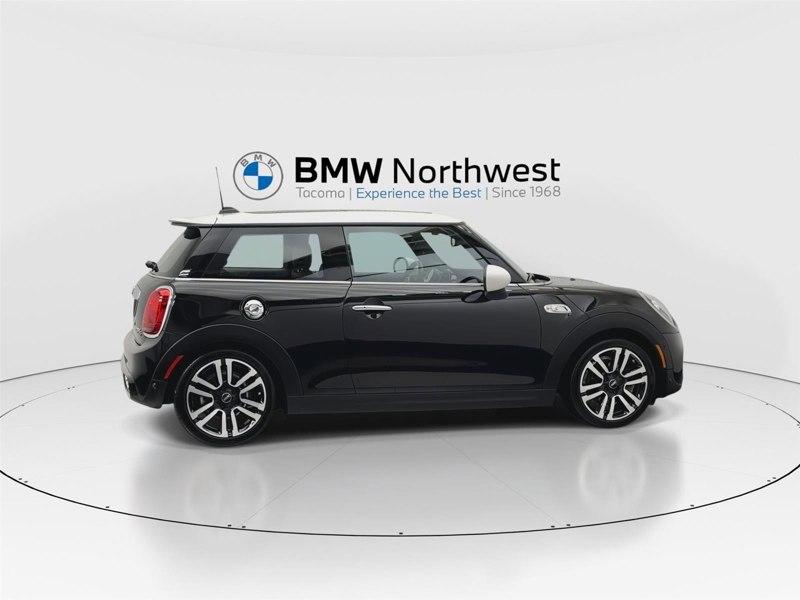 Used 2019 MINI Cooper S w/ Driver Assistance Package image 4