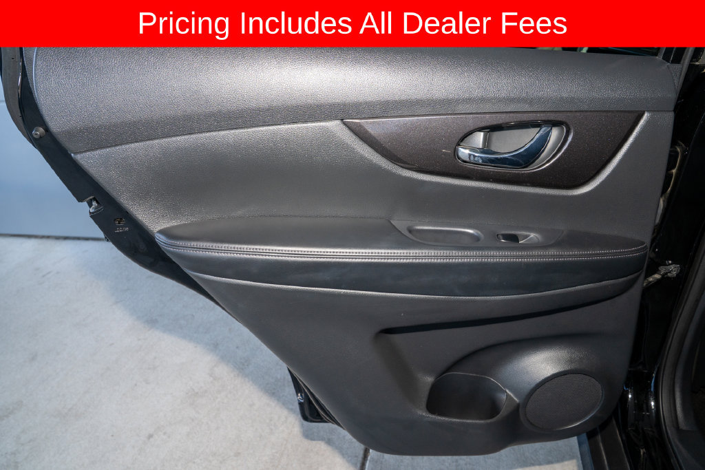 Used 2018 Nissan Rogue SV FWD image 9