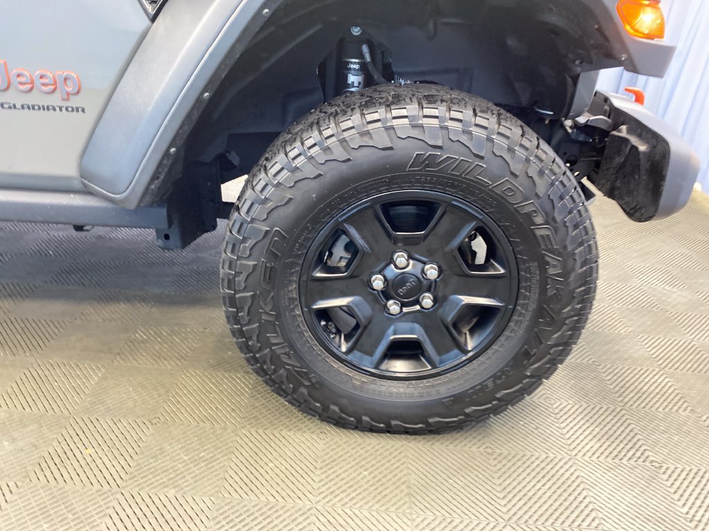 Certified 2023 Jeep Gladiator Mojave w/ Cold Weather Group AWD/4WD image 38