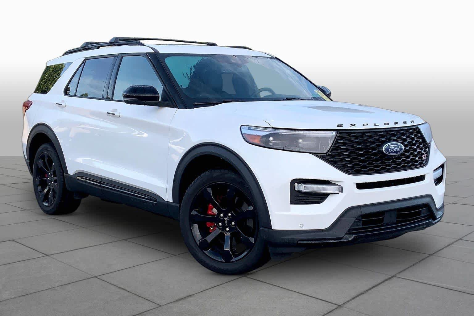 Used 2022 Ford Explorer ST w/ Equipment Group 401A AWD/4WD image 3