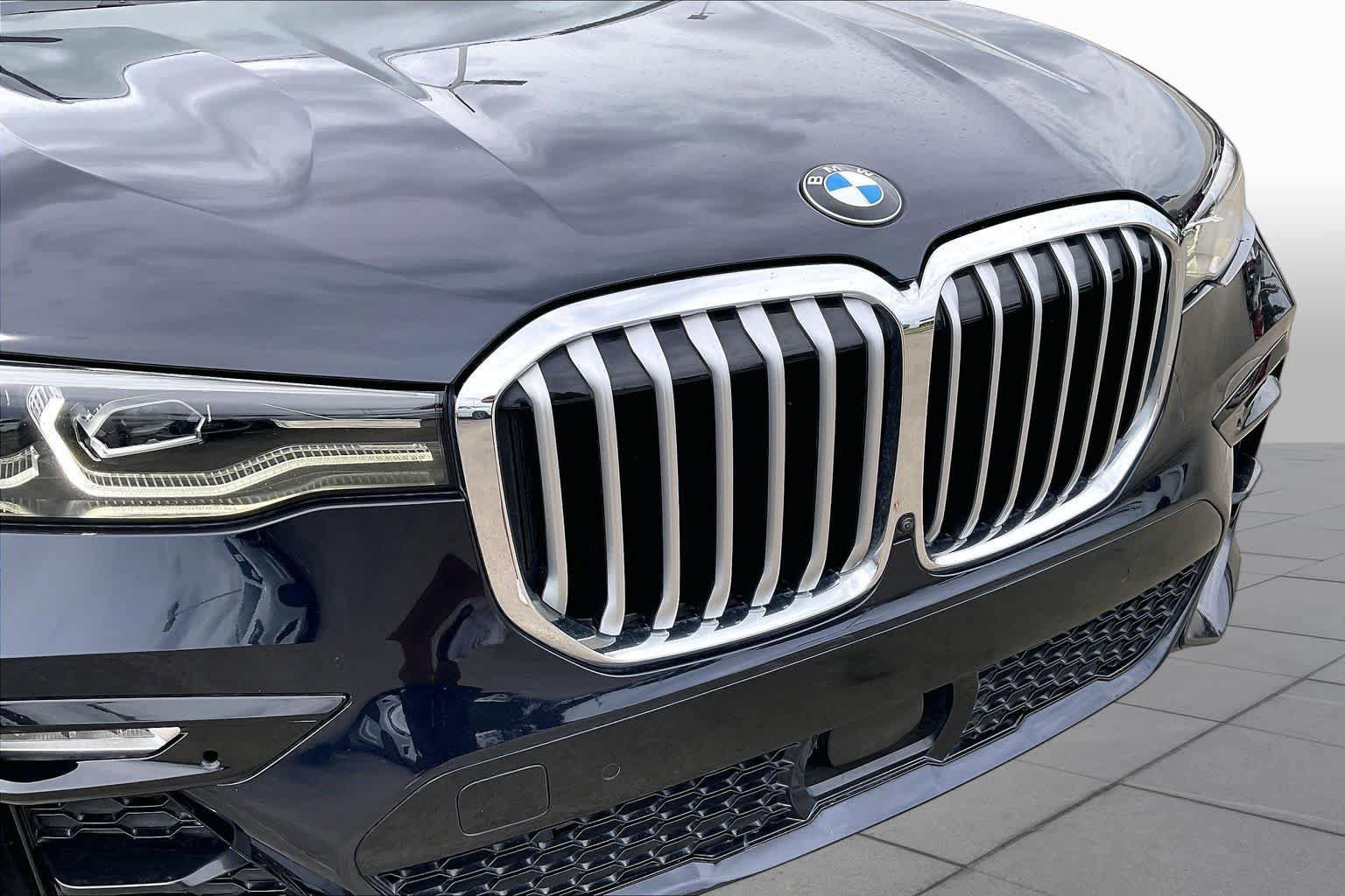 Used 2022 BMW X7 xDrive40i w/ M Sport Package AWD/4WD image 27