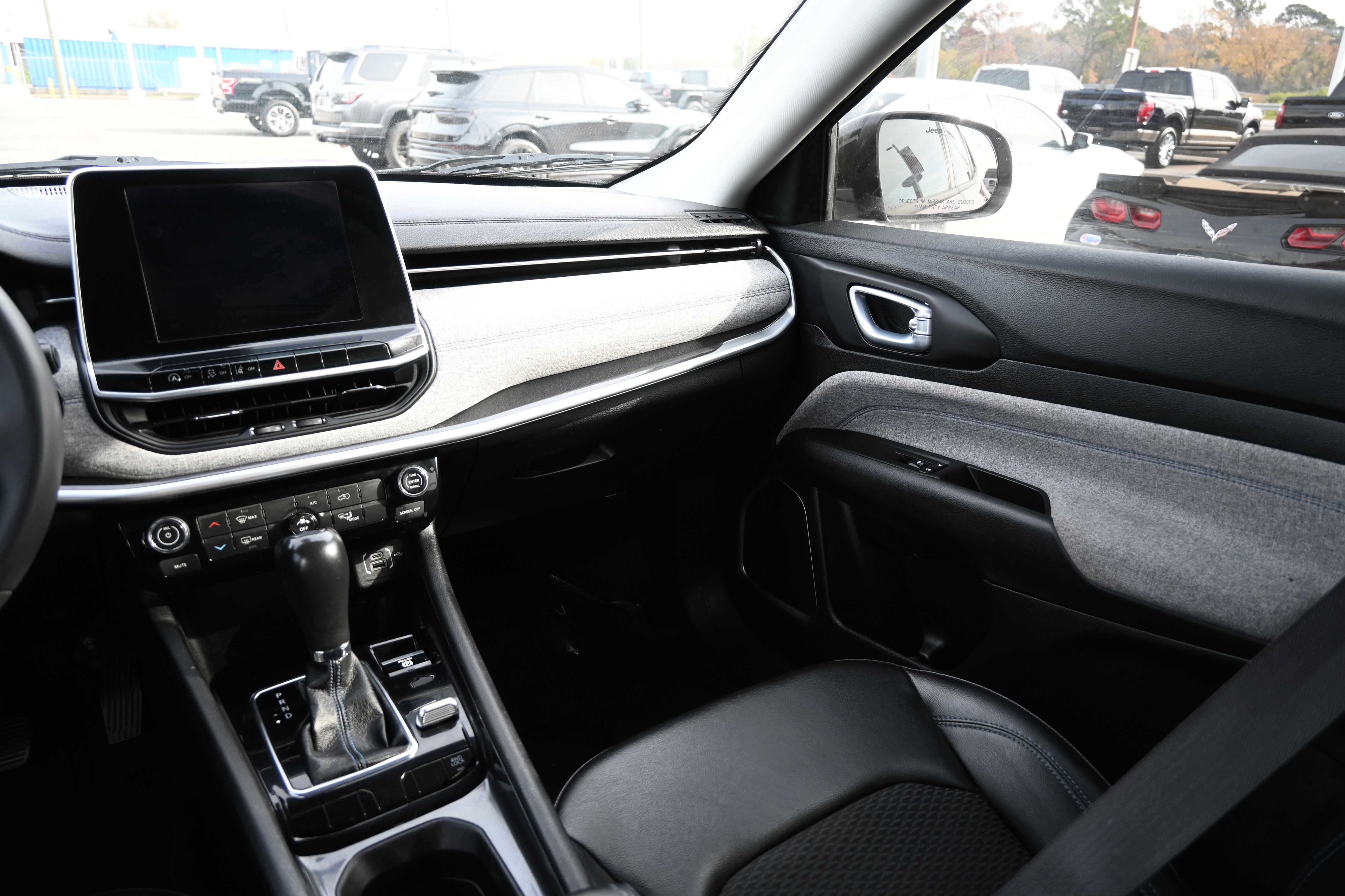 Used 2022 Jeep Compass Latitude image 31