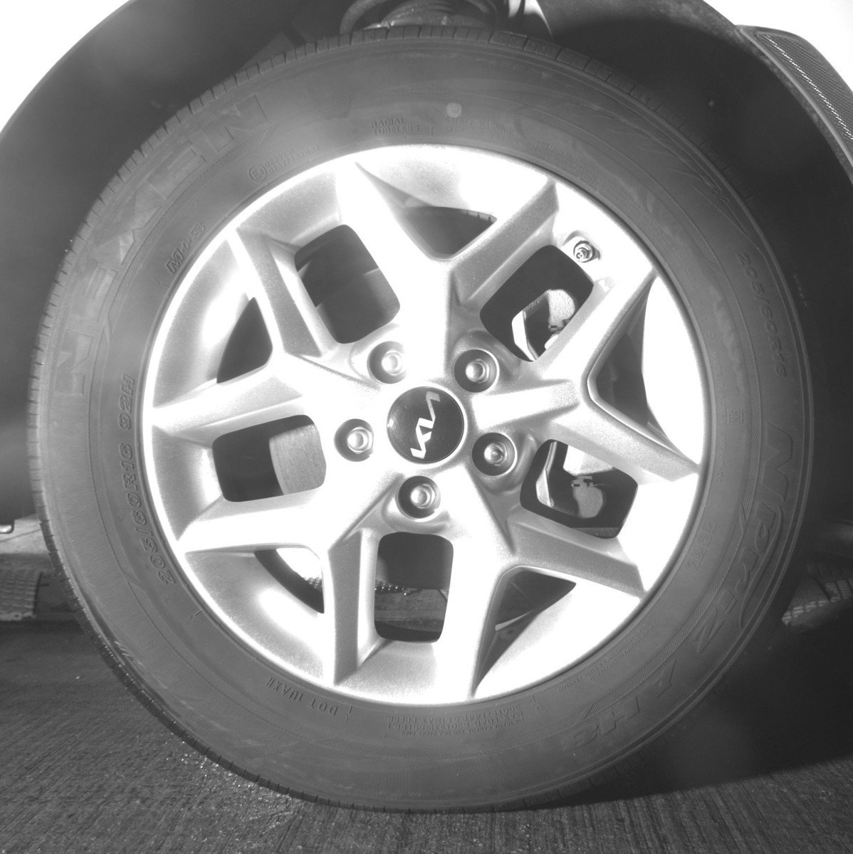 Used 2025 Kia Soul LX w/ LX Technology Package image 17