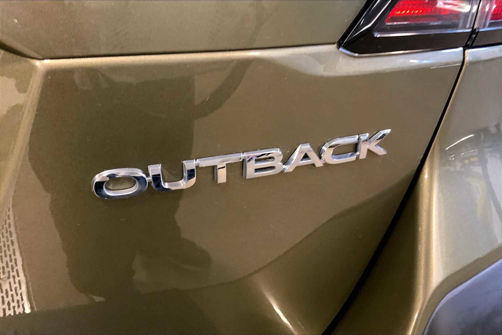 Used 2021 Subaru Outback Premium image 10