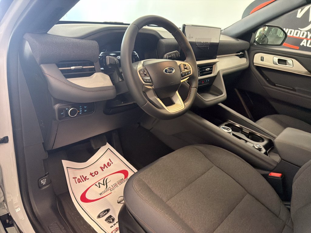 New 2027 Ford Explorer Active RWD image 11