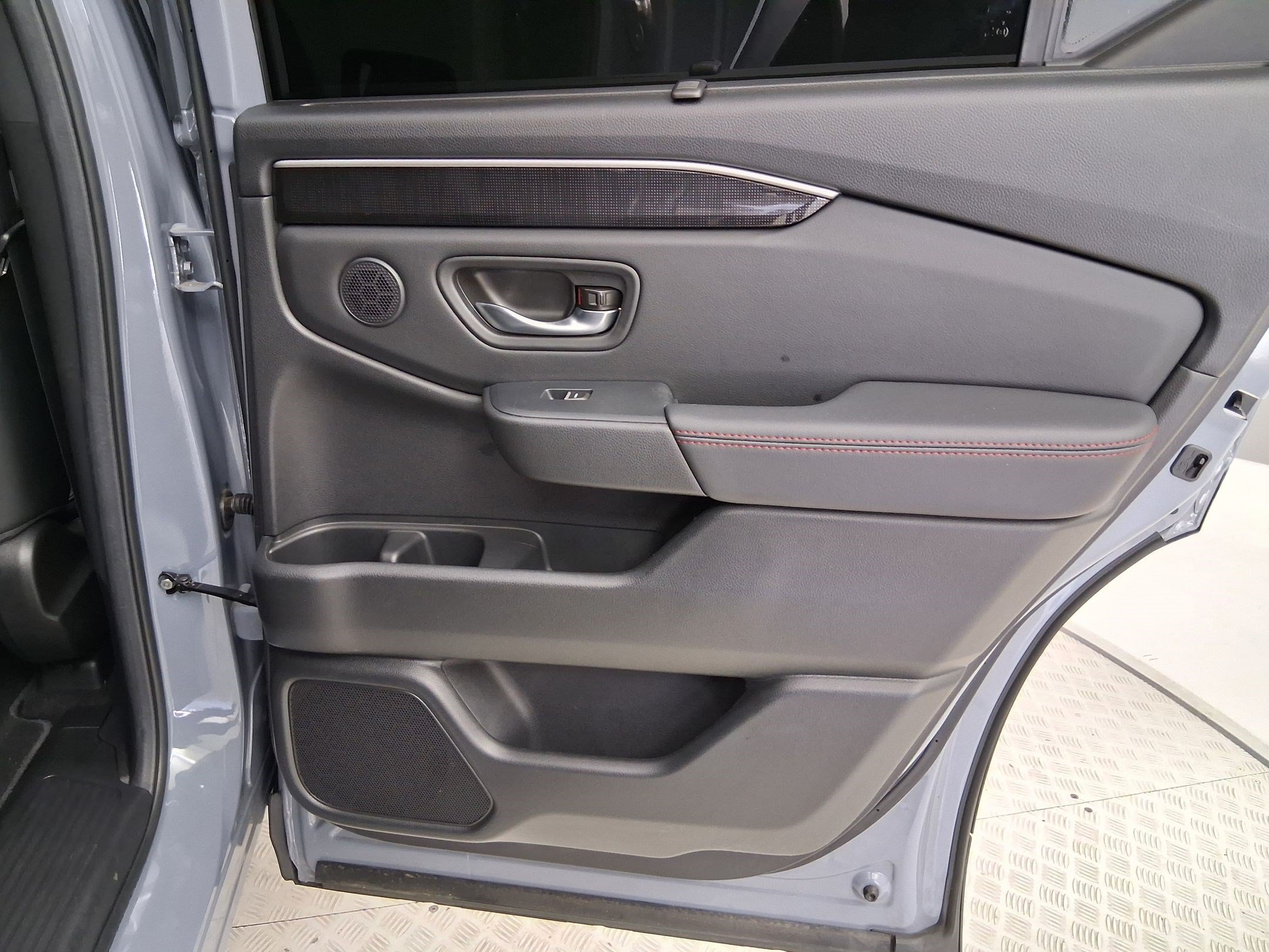 Used 2025 Honda Pilot Black Edition image 35