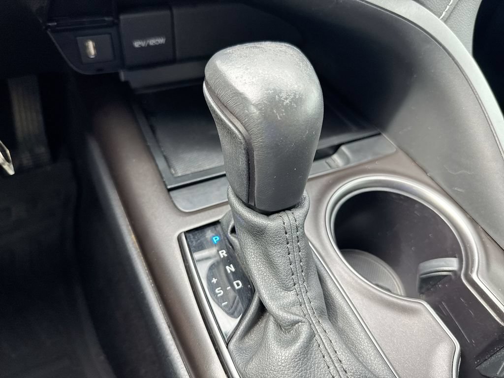 Used 2024 Toyota Camry SE FWD image 16