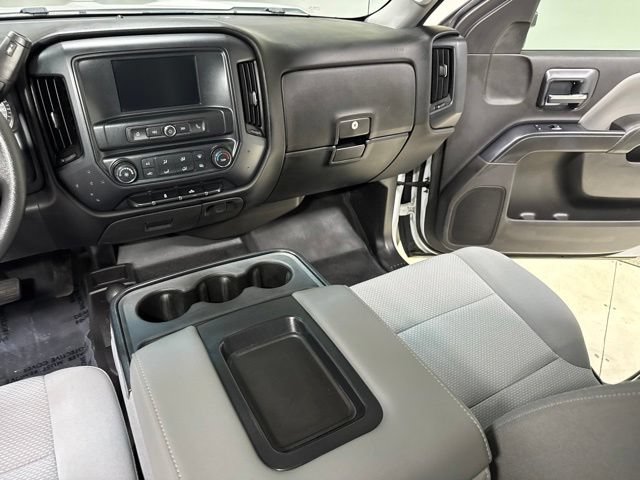 Used 2018 Chevrolet Silverado 1500 W/T w/ Trailering Package AWD/4WD image 19