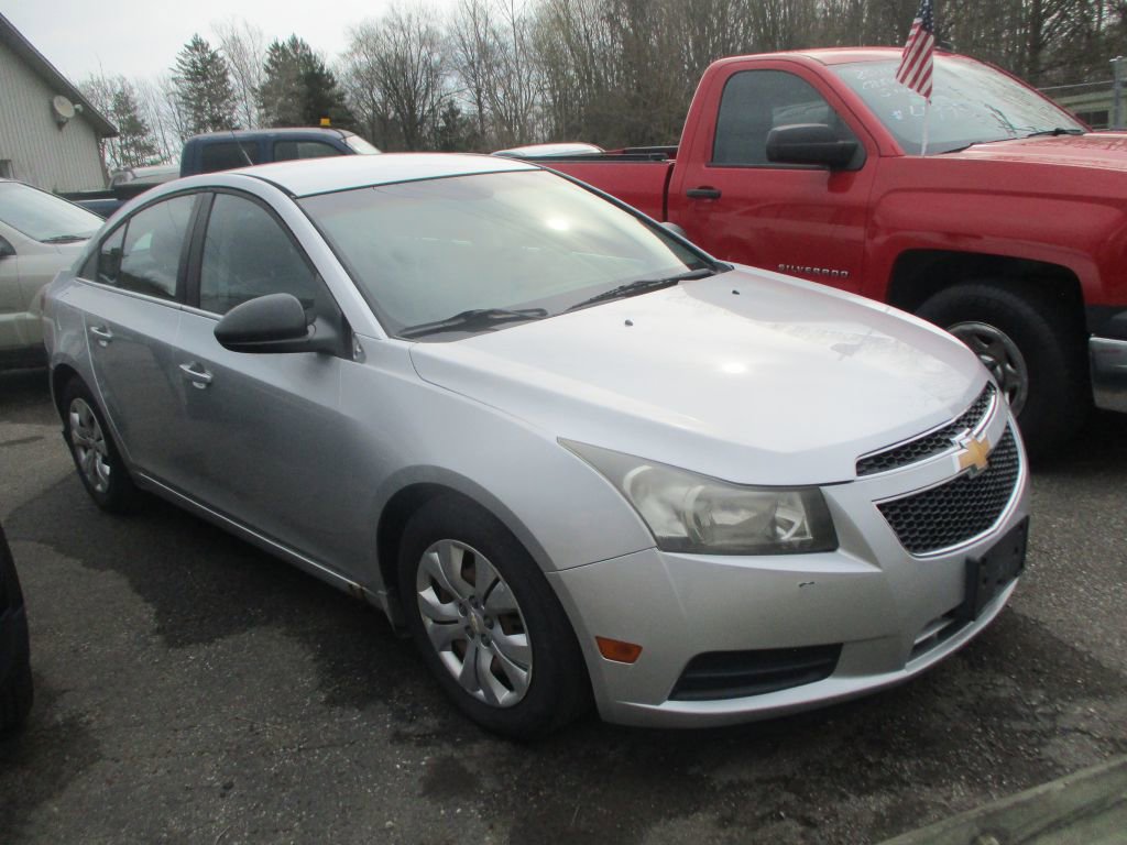 Used 2012 Chevrolet Cruze LS w/ Connectivity Package FWD image 1