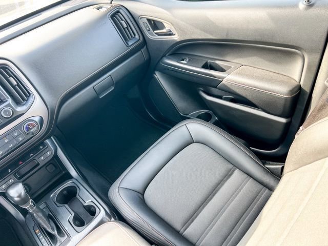 Used 2022 GMC Canyon AT4 image 14