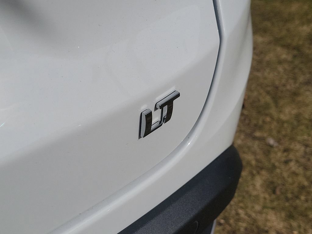 New 2026 Chevrolet Trax LT w/ Driver Confidence Package image 8