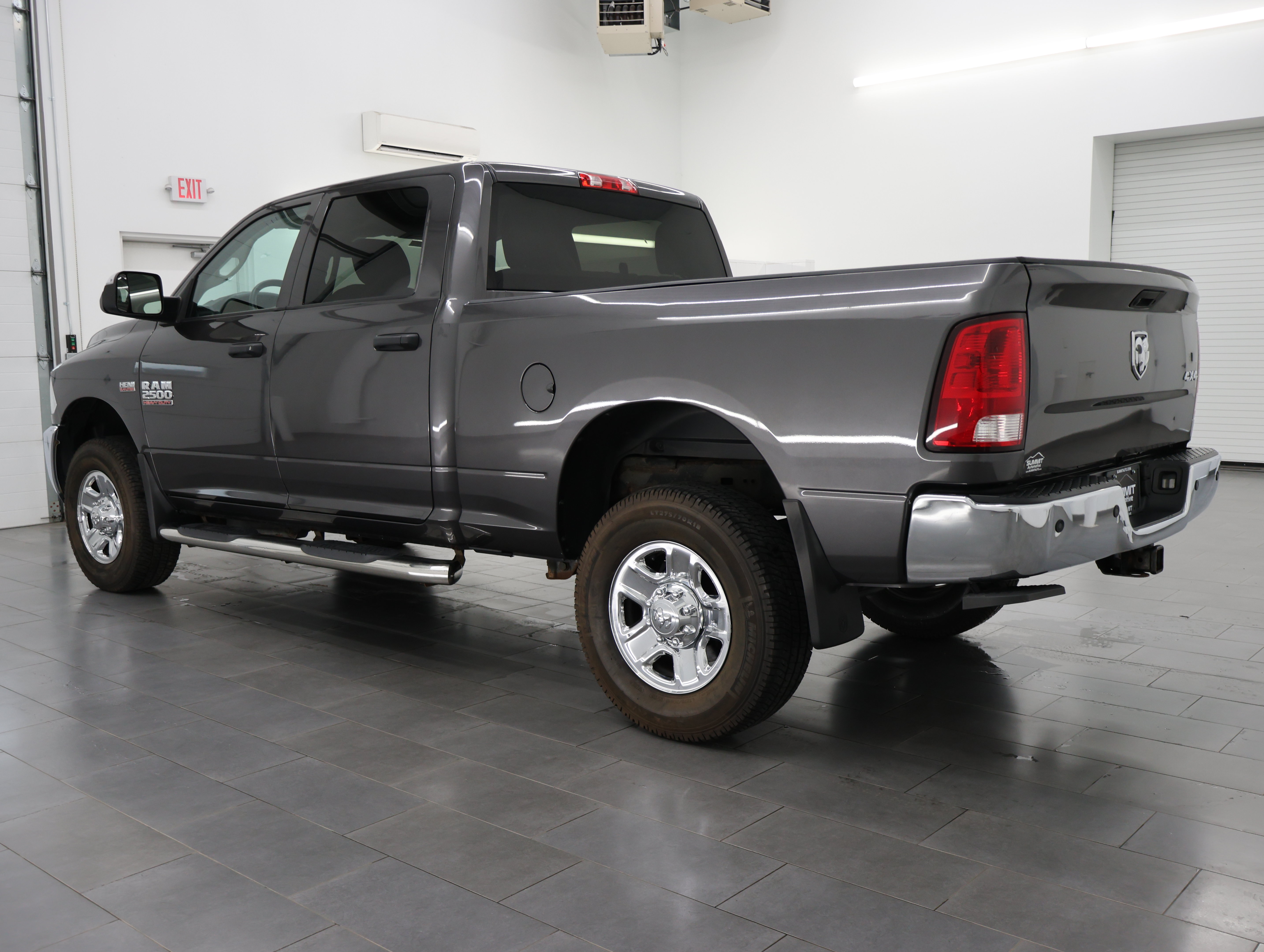 Used 2016 RAM 2500 Tradesman w/ Chrome Appearance Group AWD/4WD image 6