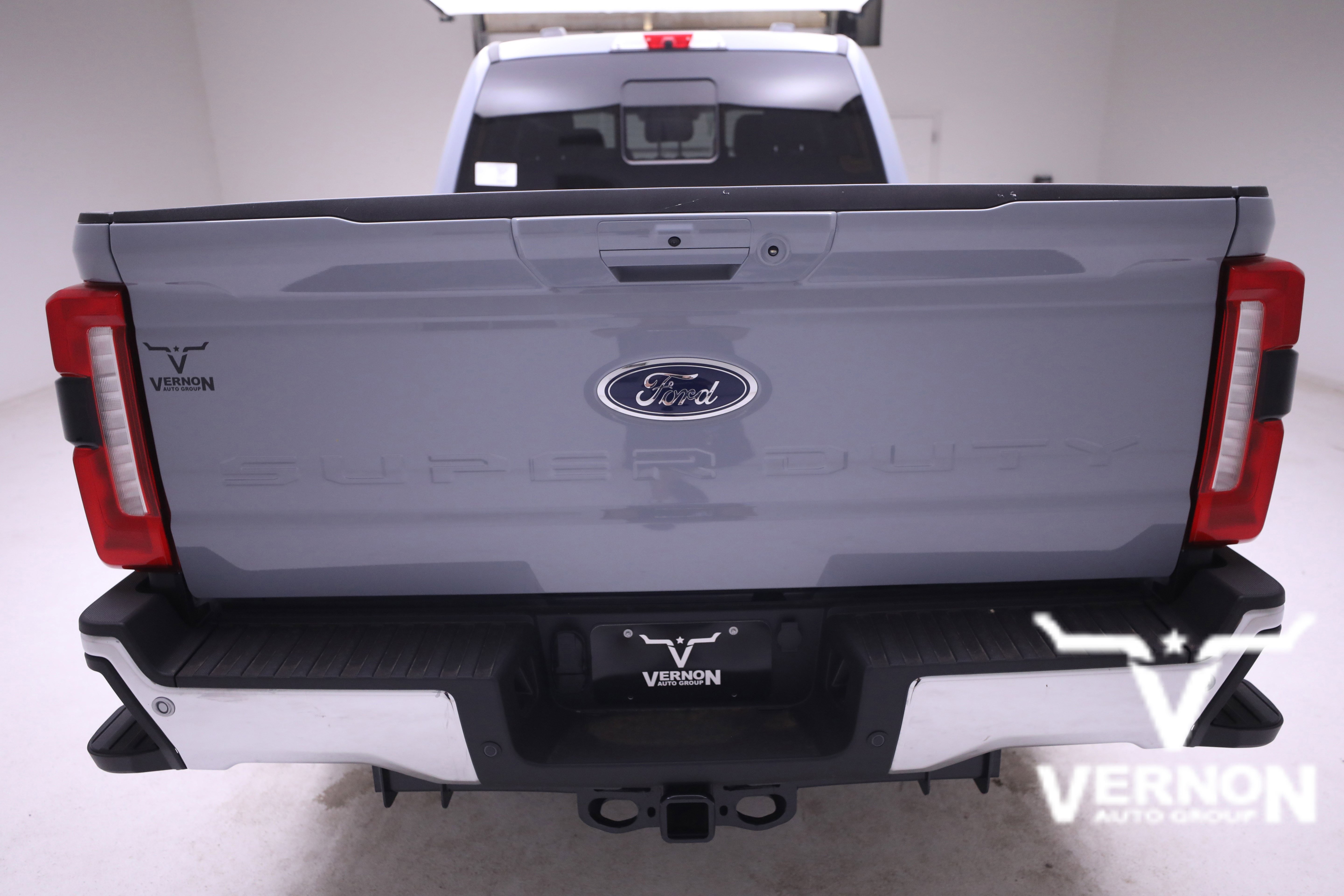 New 2026 Ford F250 Lariat w/ Chrome Package image 4