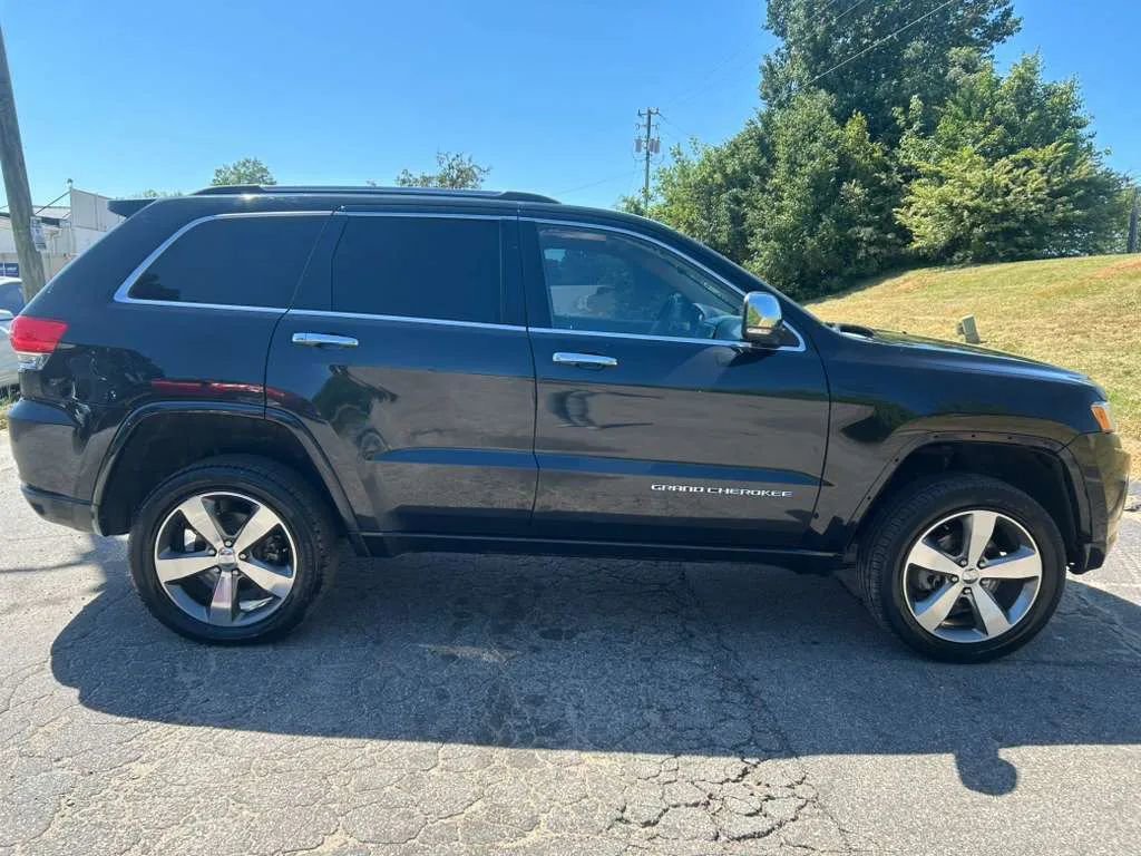 Used 2015 Jeep Grand Cherokee Overland AWD/4WD image 6