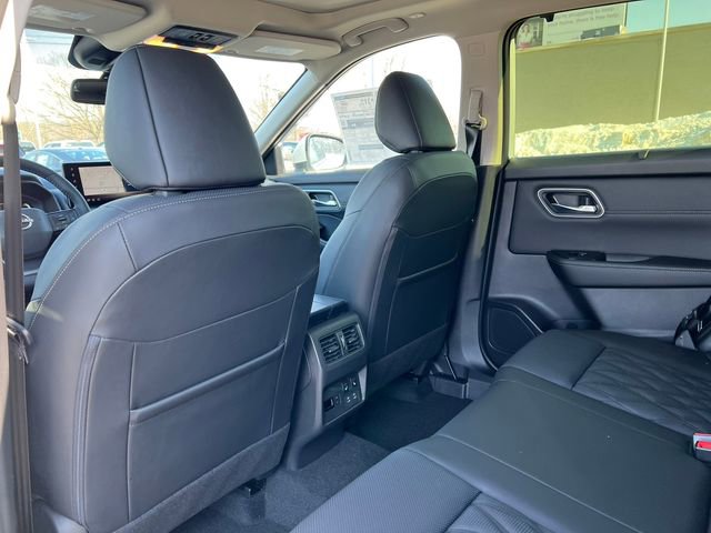New 2026 Nissan Rogue Platinum w/ Platinum Premium Package image 31