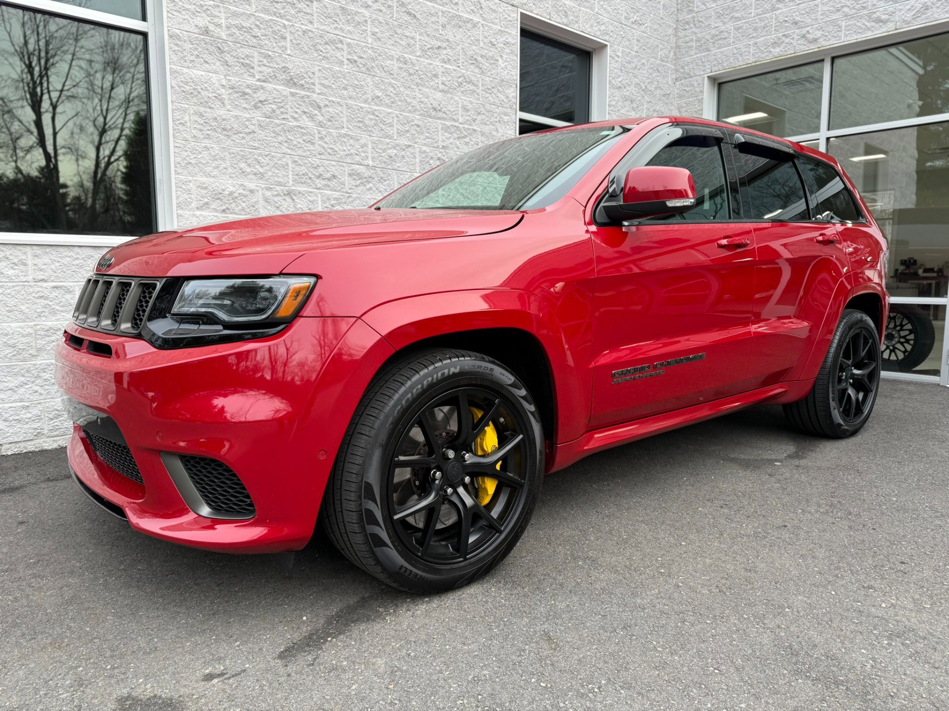 Used 2018 Jeep Grand Cherokee Trackhawk image 4