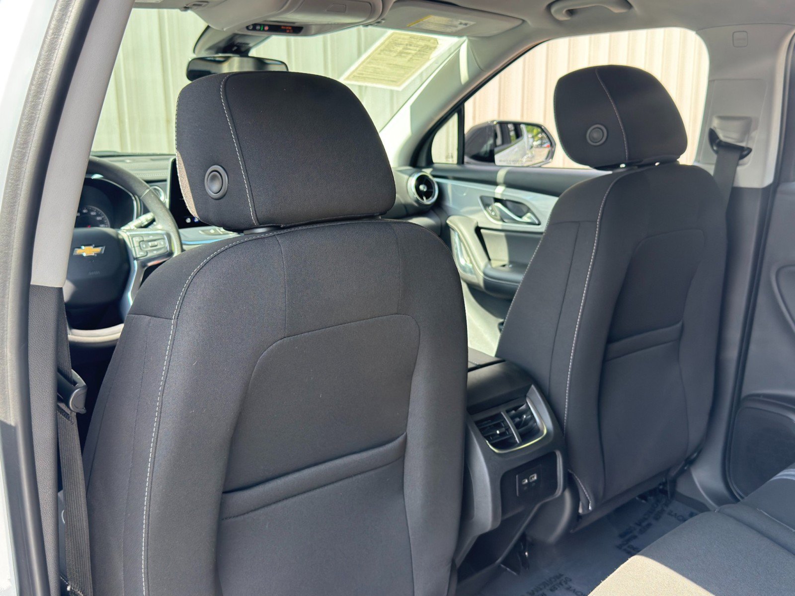 Used 2023 Chevrolet Blazer LT FWD image 32