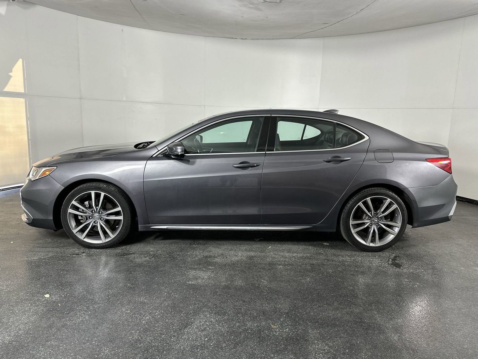 Used 2020 Acura TLX V6 w/ Technology Package image 5