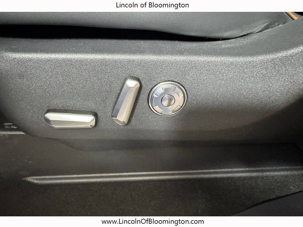 New 2025 Lincoln Navigator L Black Label AWD/4WD image 51