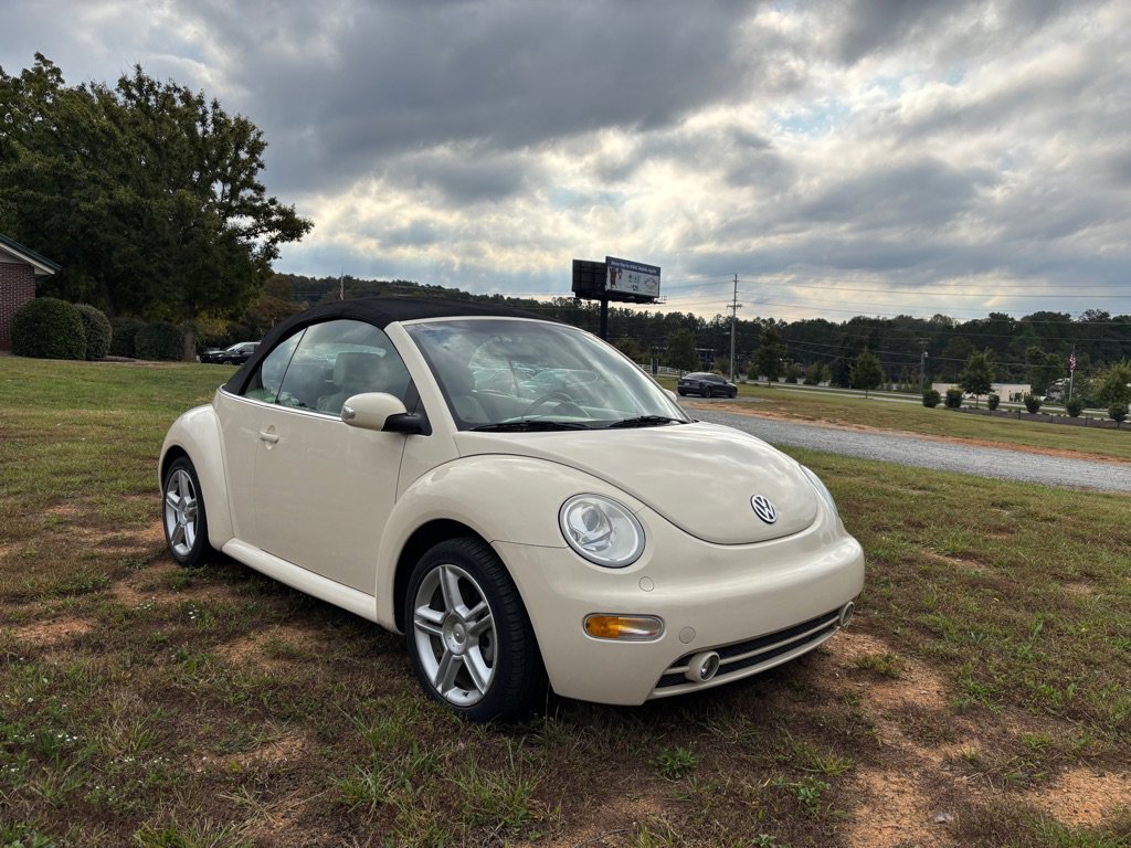 Used 2004 Volkswagen Beetle GLS image 3