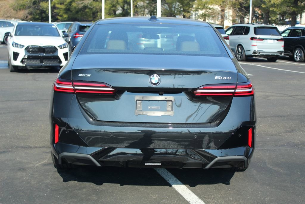 New 2026 BMW 530i xDrive w/ M Sport Package AWD/4WD image 7