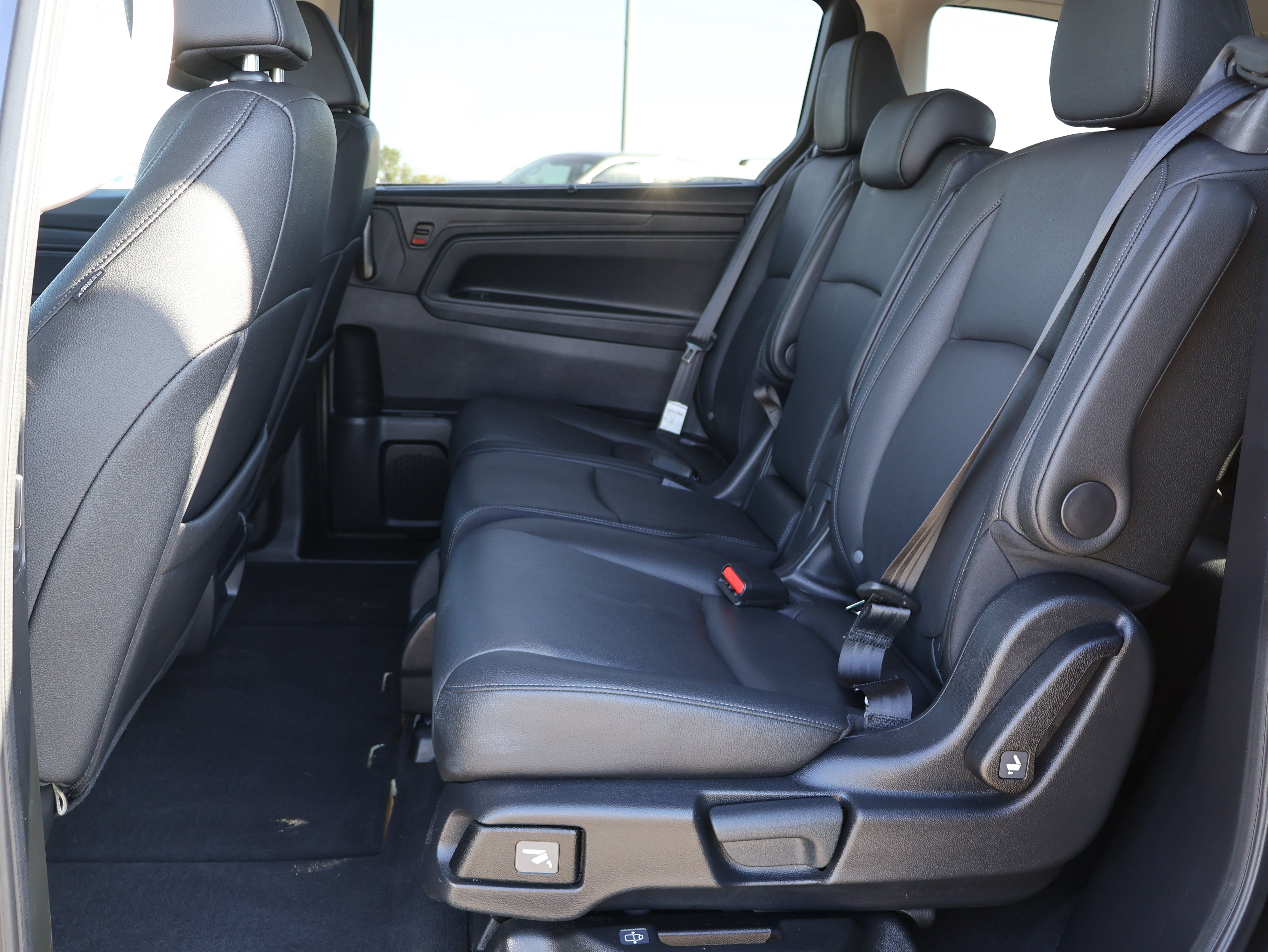 Used 2025 Honda Odyssey EX-L image 15