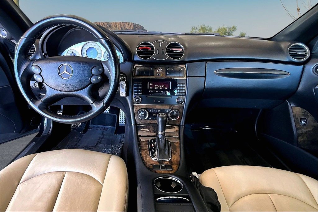 Used 2007 Mercedes-Benz CLK 550 Cabriolet image 16