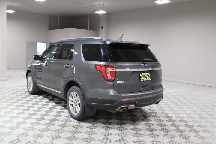Used 2018 Ford Explorer XLT w/ Equipment Group 202A AWD/4WD image 7