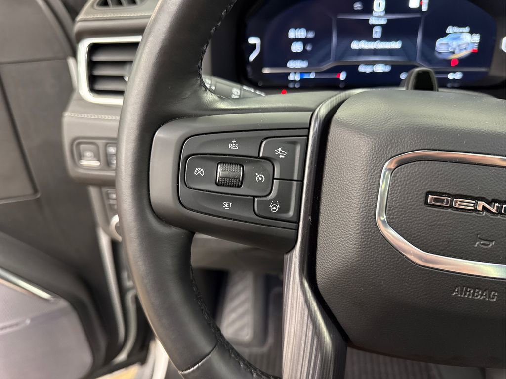 Used 2023 GMC Yukon Denali Ultimate image 43