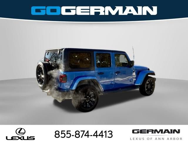 Used 2021 Jeep Wrangler Unlimited Sahara w/ Dual Top Group image 8